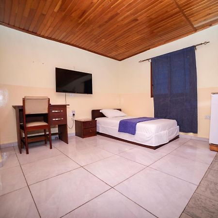 Bombay Hotel Accra Buitenkant foto