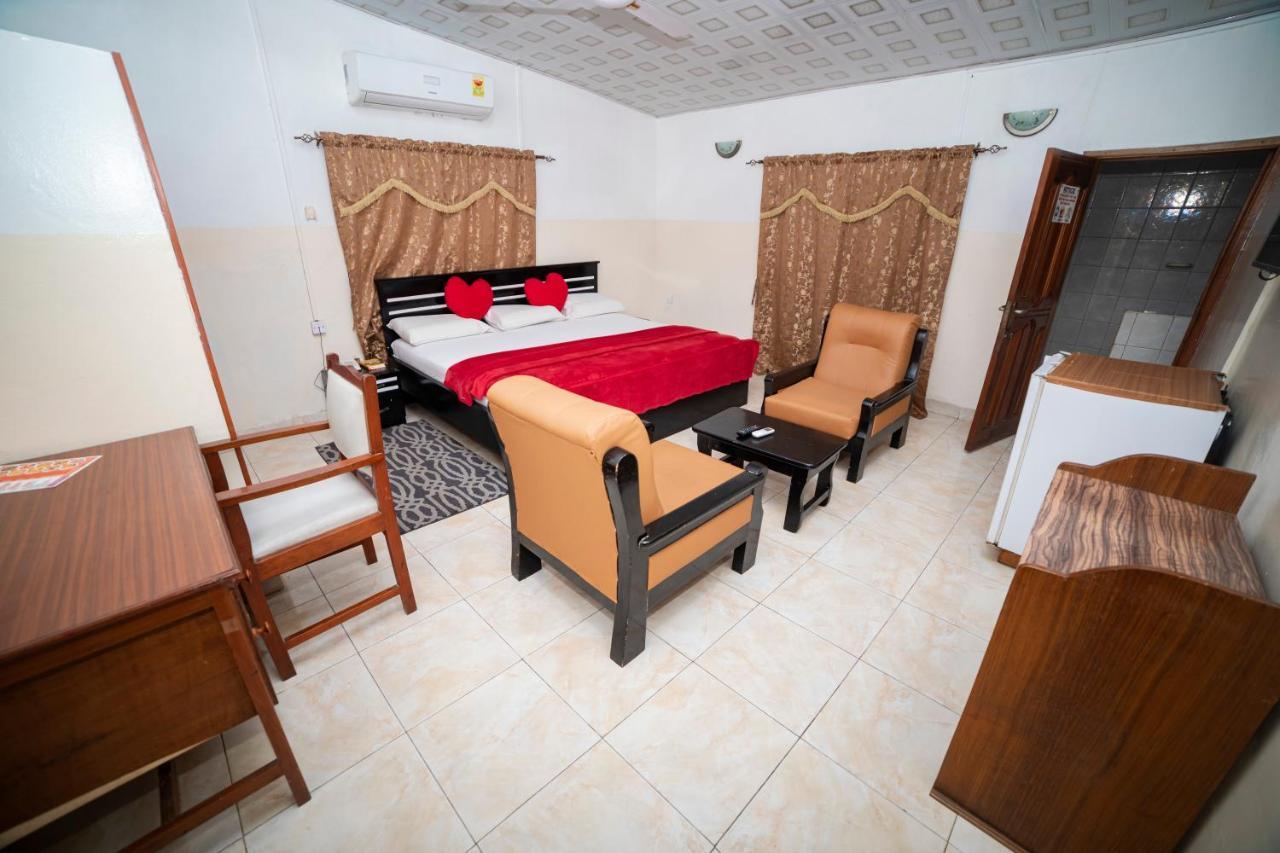 Bombay Hotel Accra Buitenkant foto