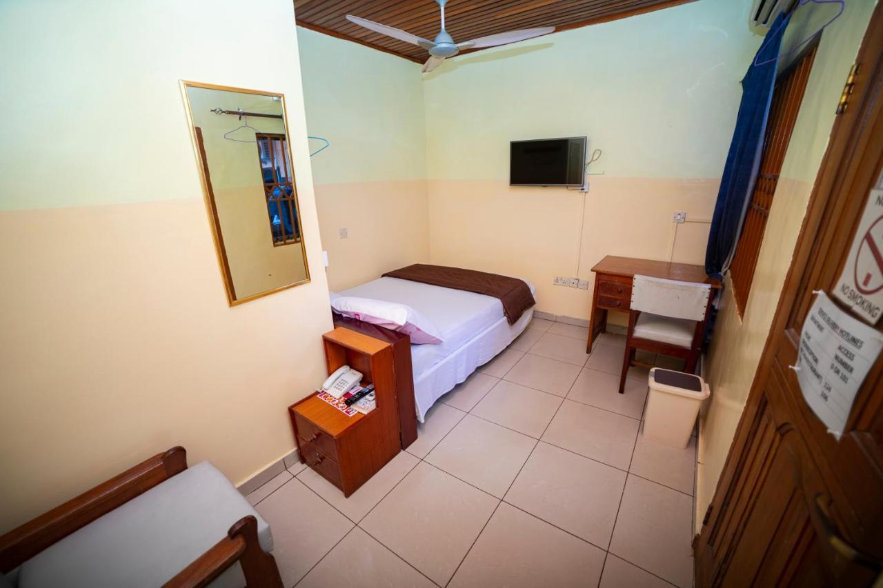 Bombay Hotel Accra Buitenkant foto